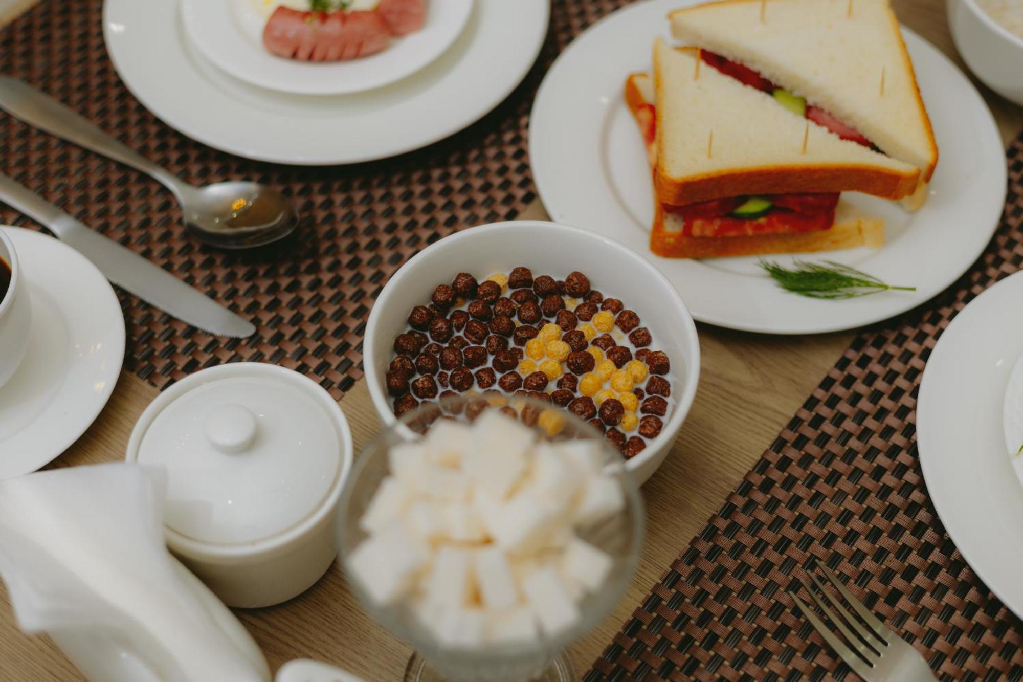 City Hotel ทาชเคนต์ ภายนอก รูปภาพ