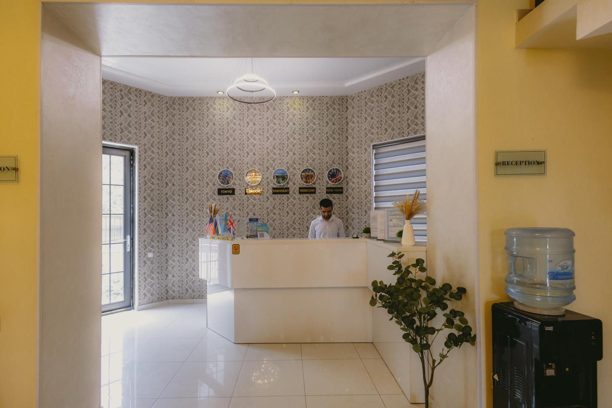 City Hotel ทาชเคนต์ ภายนอก รูปภาพ