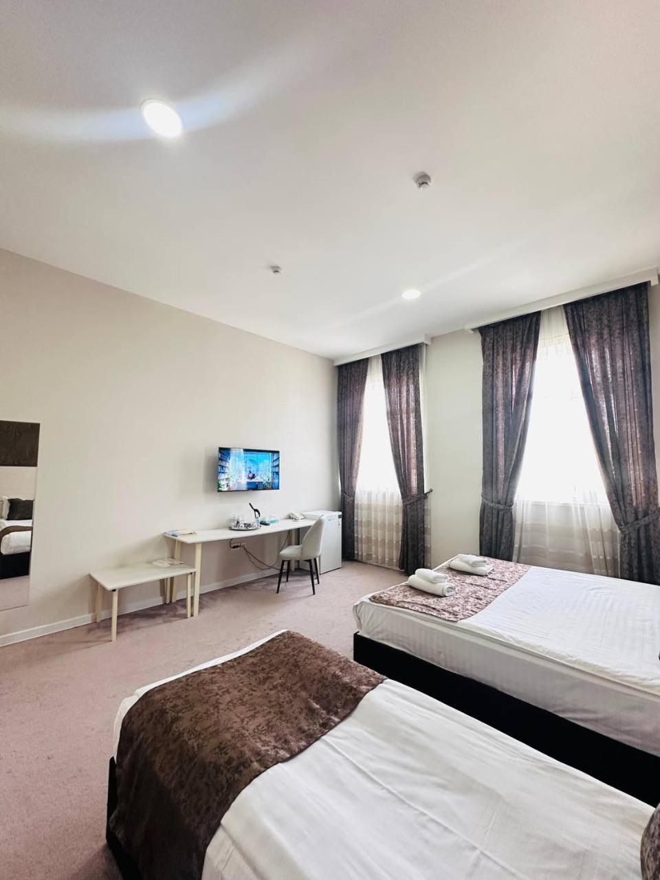 City Hotel ทาชเคนต์ ภายนอก รูปภาพ